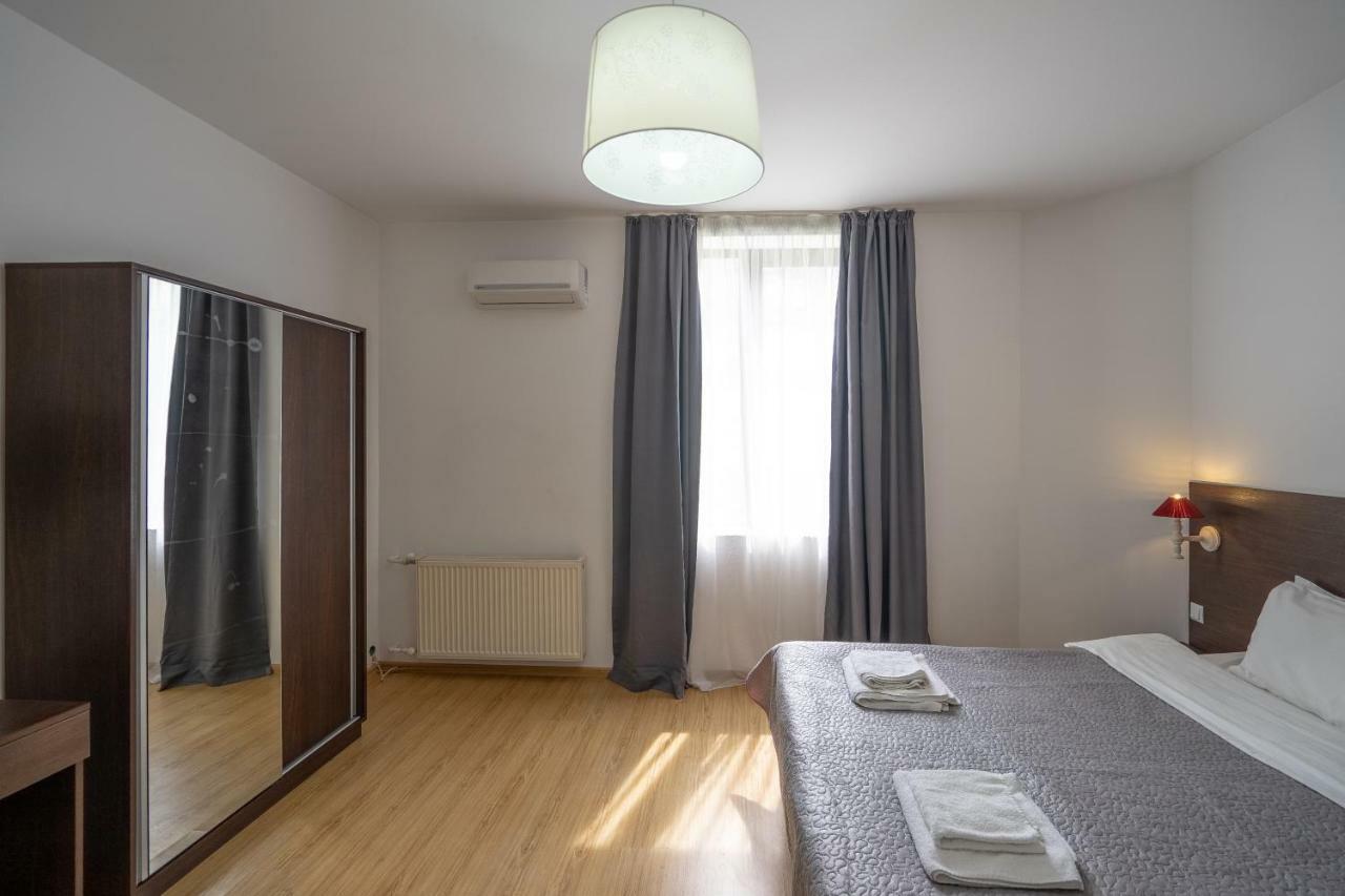 Vera View Hotel ティビリシ エクステリア 写真