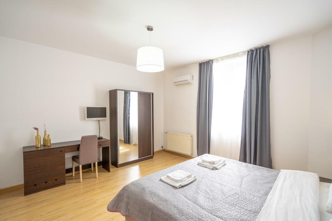 Vera View Hotel ティビリシ エクステリア 写真