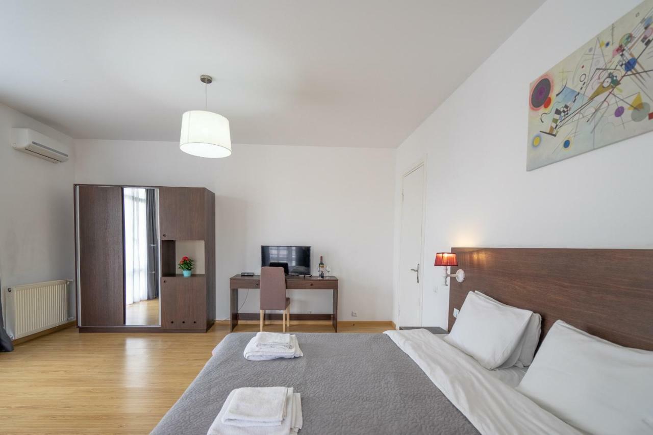 Vera View Hotel ティビリシ エクステリア 写真